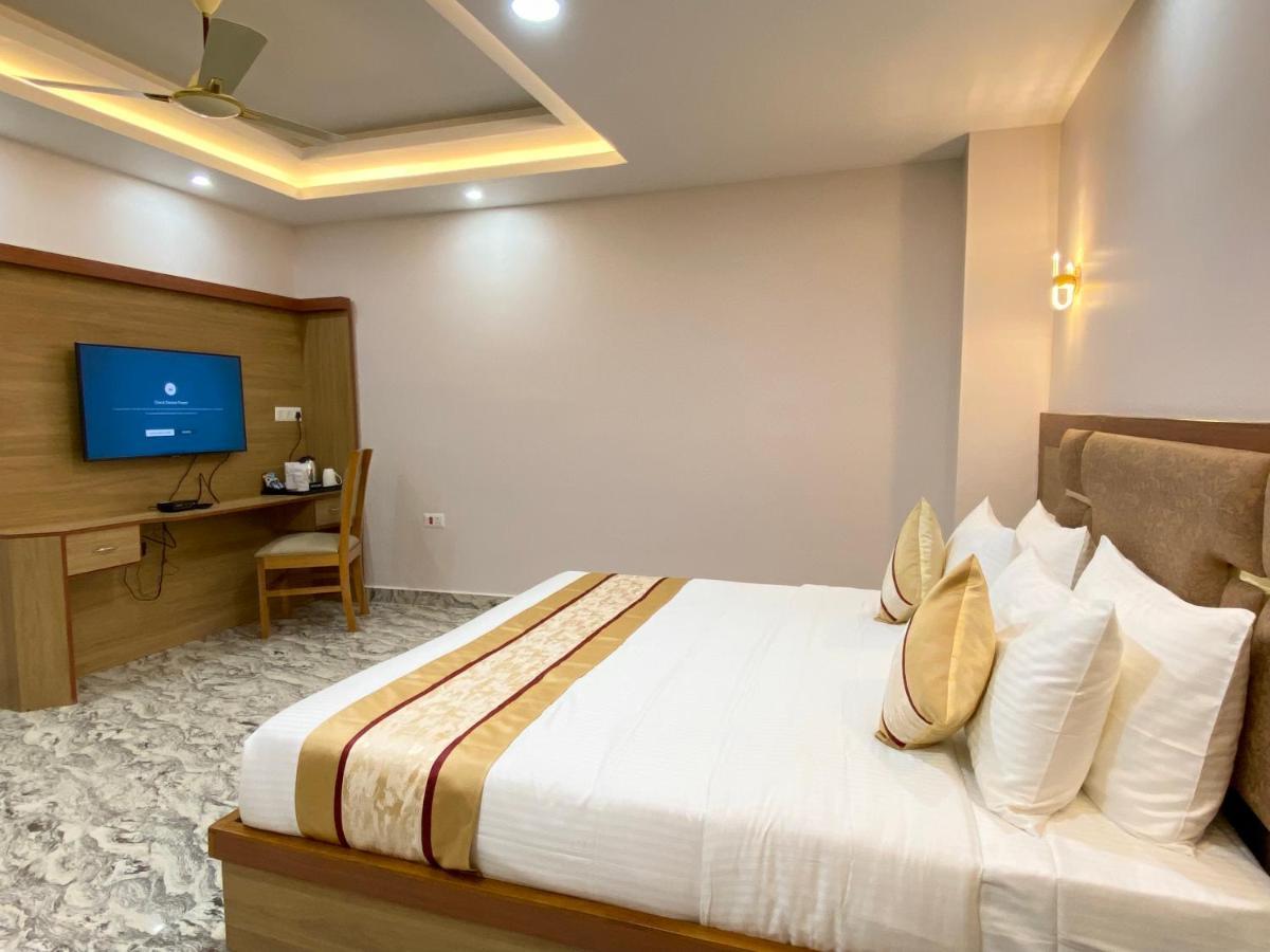 Hotel Imolesh Имфал Екстериор снимка